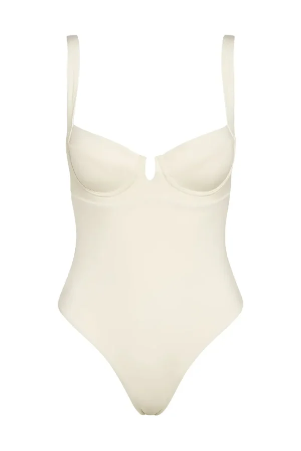 Clovelly One Piece Ivory